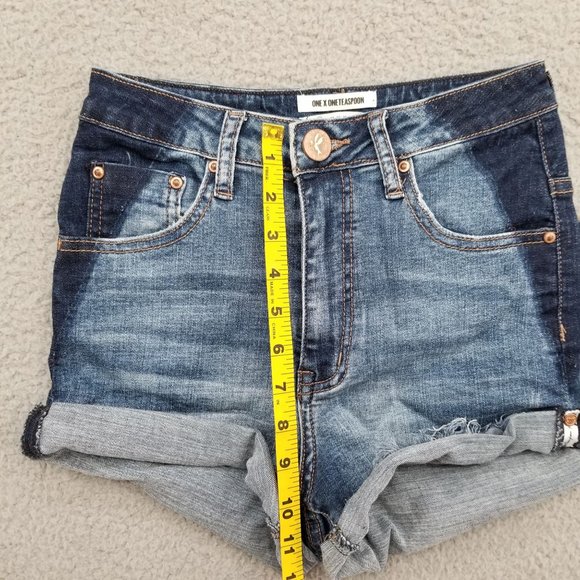 ONE x One Teaspoon Denim Shorts Womens Harlets High Rise Twisted Cuff Hem Sz 24 - Picture 10 of 13